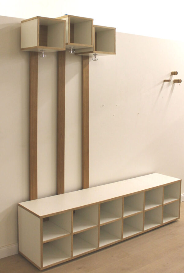 Garderobe EM Jungbluth