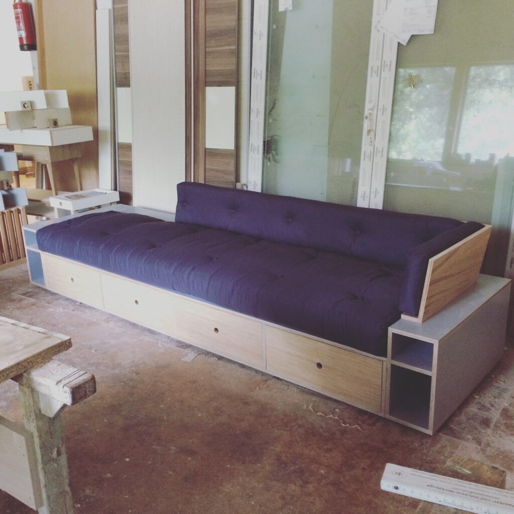 Sofa mit Stauraum