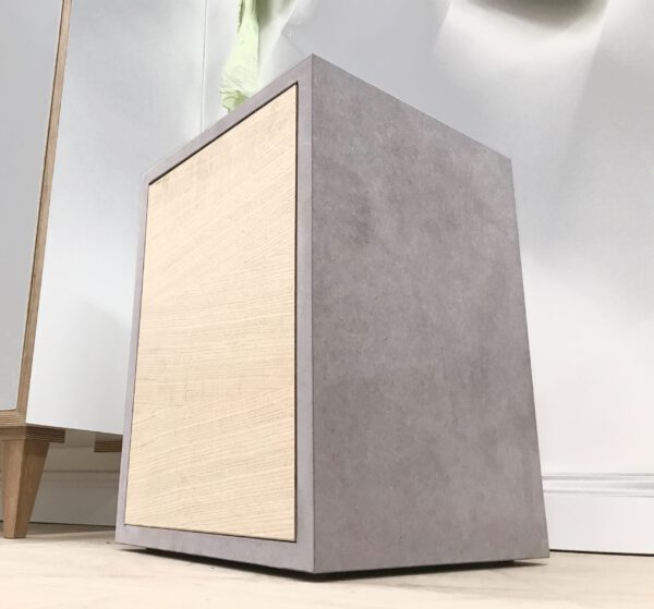 Hocker mit Stauraum grau