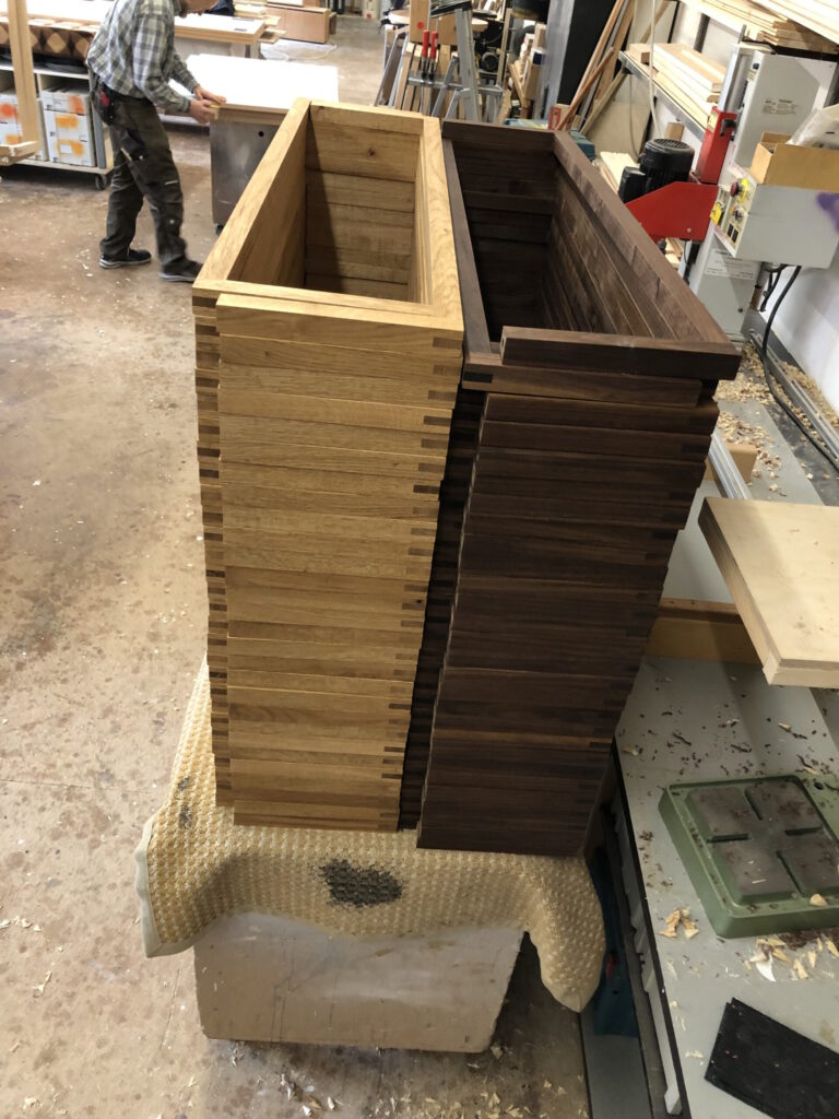 Ausziehbett Yin Yang Holz-Rahmen