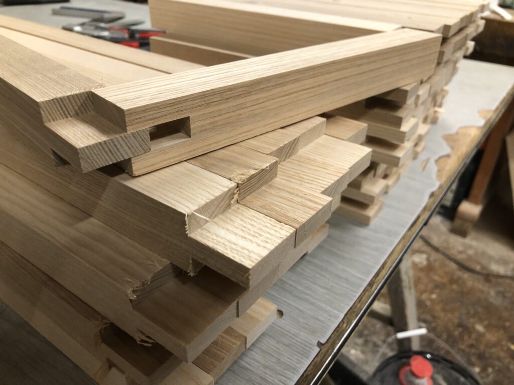 Ausziehbett, Holzverbindungen
