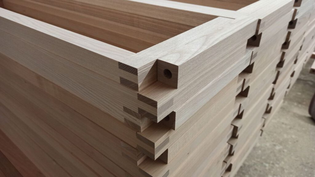 Ausziehbett, Holzverbindungen